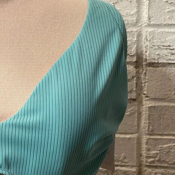 Shade & Shore Tie-Front Bralette Bikini Top 36DD NWT - Picture 2 of 10